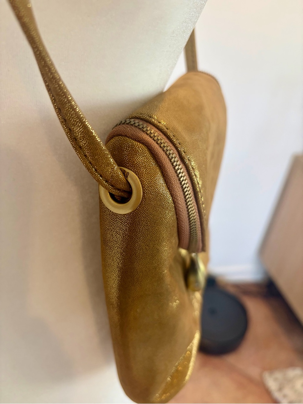 HOBO Fern Shimmer Leather Saddle Bag Crossbody Purse - Picture 3 of 9